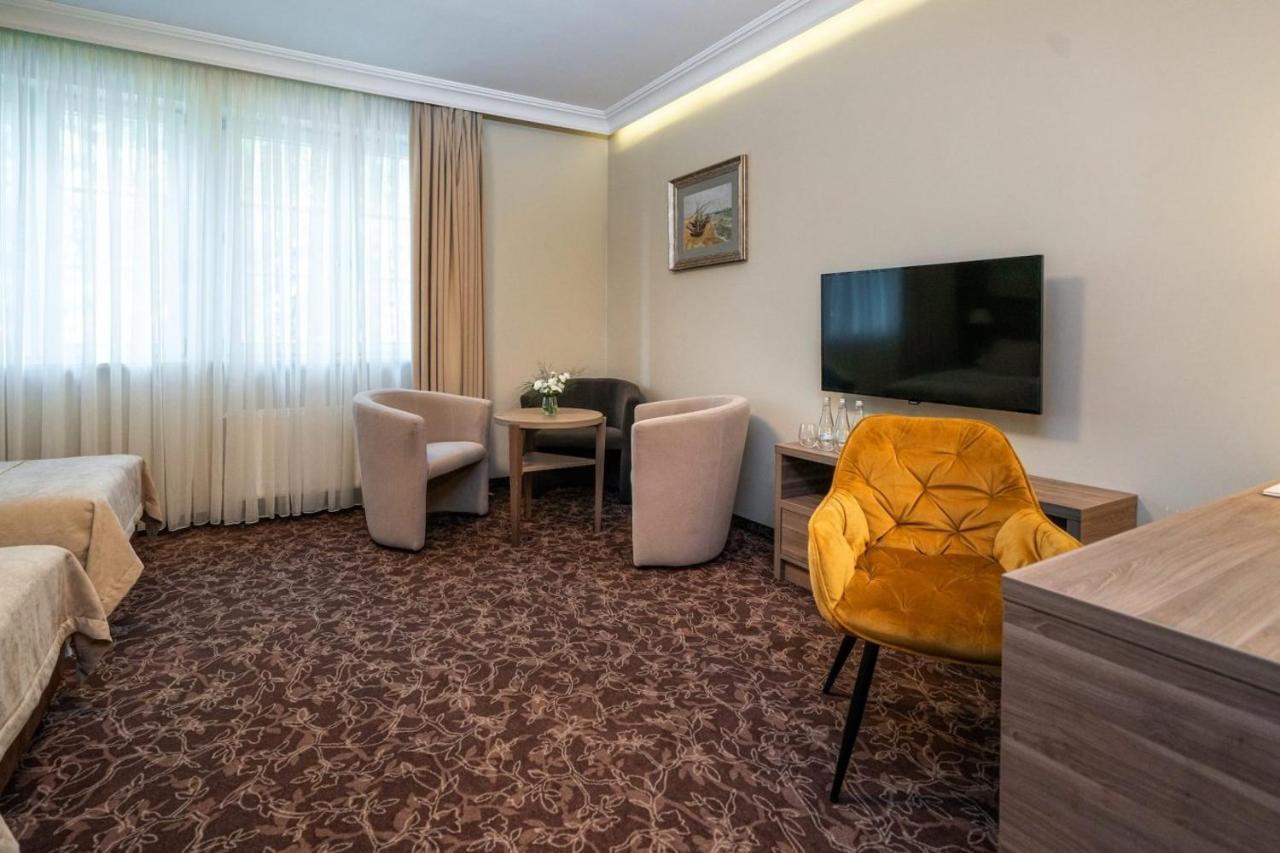 Korona Hotel Ostroleka  Exteriér fotografie